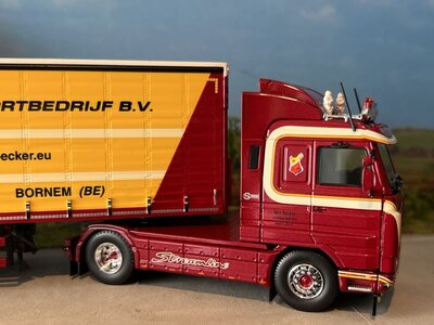 Tekno Tekno Scania 143M Streamline met gesloten oplegger met gestuurde as BEN BECKER