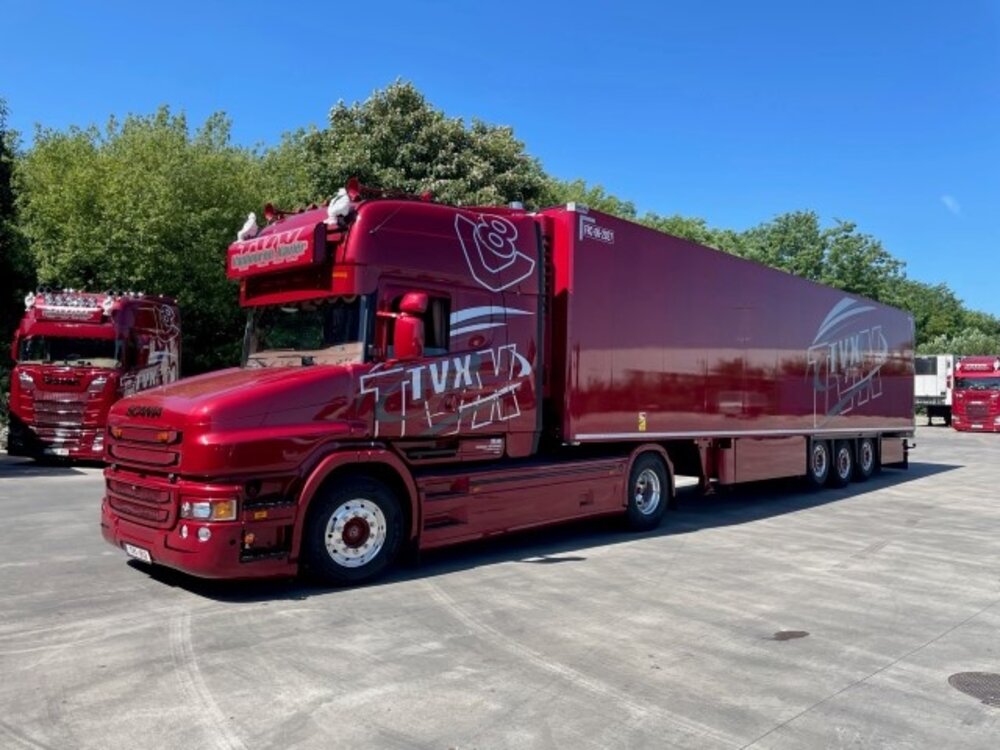 Tekno Scania Torpedo Topline  4x2 with reefer trailer TVX