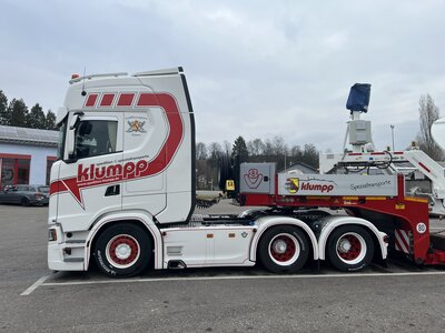 Tekno Tekno Scania Next Gen 660S with  3-axle  Goldhofer low loader KLUMPP SPEDITION