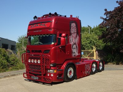 Tekno Tekno Scania R-serie Topline 6x2 with reefer trailer CRAIG ISAAC "Pablo Escobar"