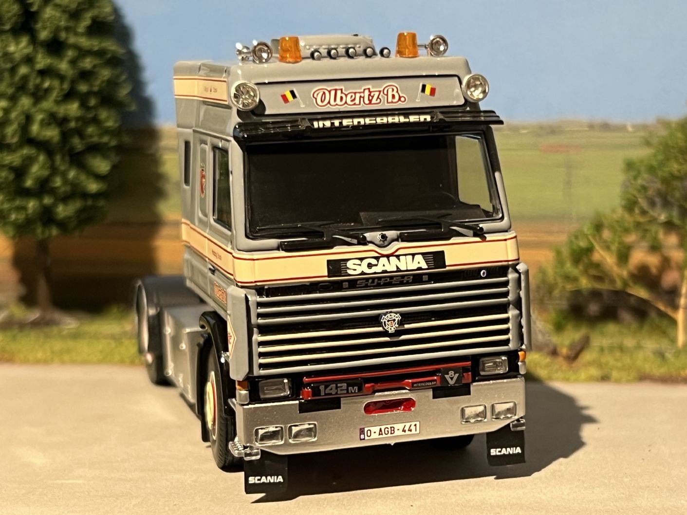 Tekno Scania 142M - V8 4x2 OLBERTZ - Miniatuurshop.com