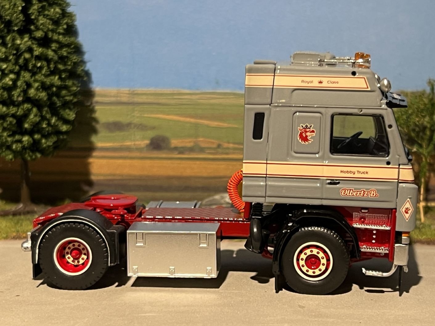 Tekno Scania 142M - V8 4x2 OLBERTZ - Miniatuurshop.com