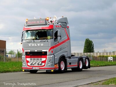 Tekno Tekno Volvo FH05 sleeper cab 6x4 MICHIEL DE ROY