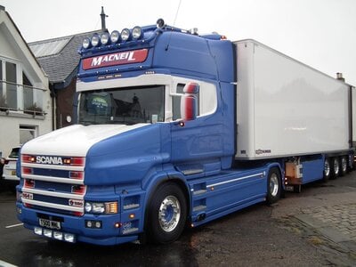 WSI WSI Scania 164T /580 4x2 met 3-as koeloplegger MACNEIL SHELLFISH SCOTLAND