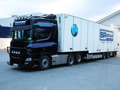 WSI WSI Scania R Highline 6x2 with 3-axle semi box trailer ALTA LOGISTICS / SR LOGISTICS