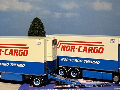 Tekno Tekno Volvo FH12 Globetrotter rigid truck with 3-axle trailer Nor-Cargo