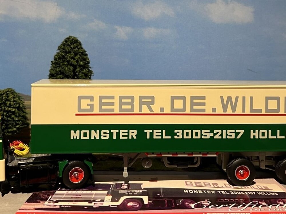 Tekno Tekno Scania 140 with 2-axle classic trailer de Wilde