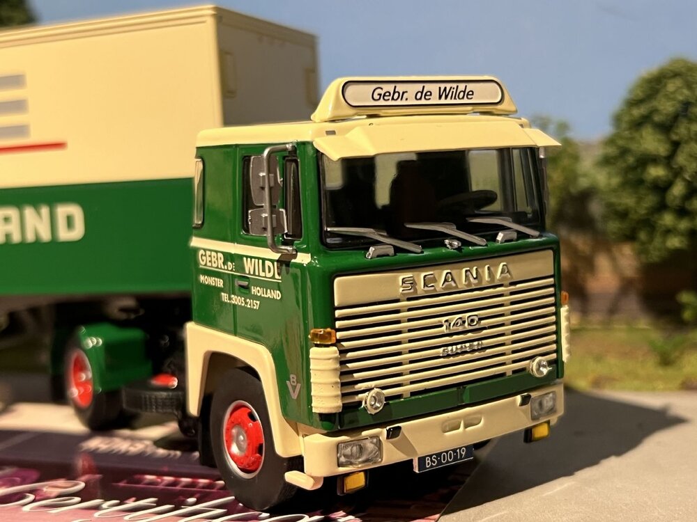 Tekno Tekno Scania 140 met 2-as klassieke oplegger de Wilde