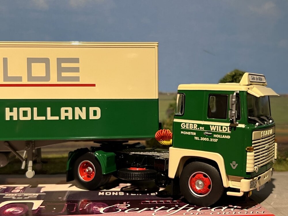 Tekno Tekno Scania 140 with 2-axle classic trailer de Wilde