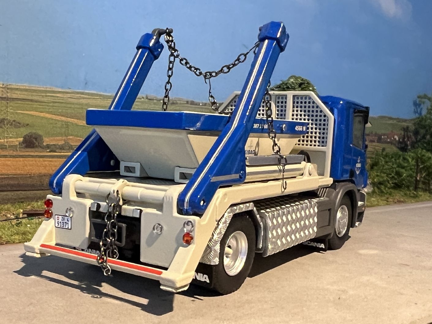 Tekno Scania P hooklift KIBAG - Miniatuurshop.com