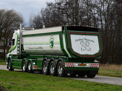 Tekno Tekno Scania Torpedo Highline met 3-as kipper oplegger PATRICK VD HOEVEN