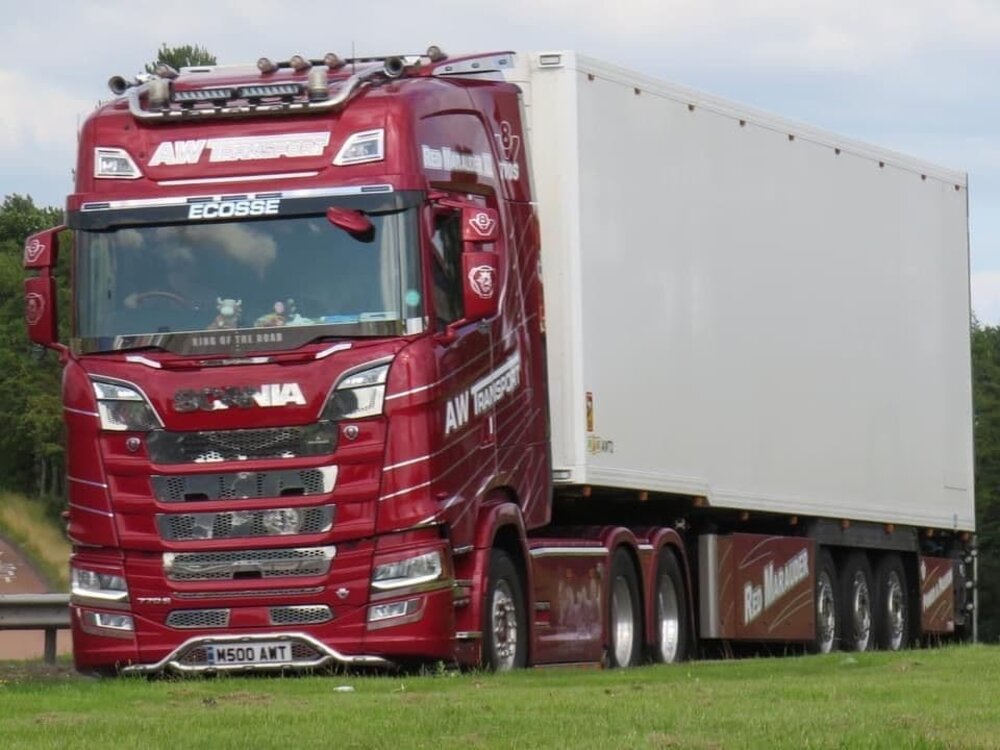 WSI WSI Scania S770 6x2 met 3-as koeloplegger AW TRANSPORT JEDBURGH SCOTLAND