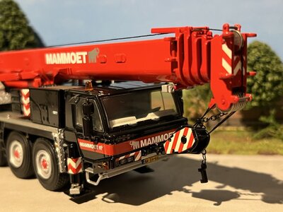 Mammoet store WSI Faun ATF 70G mobile crane MAMMOET