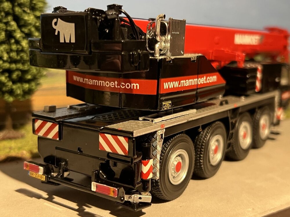 Mammoet store WSI Faun ATF 70G mobile crane MAMMOET