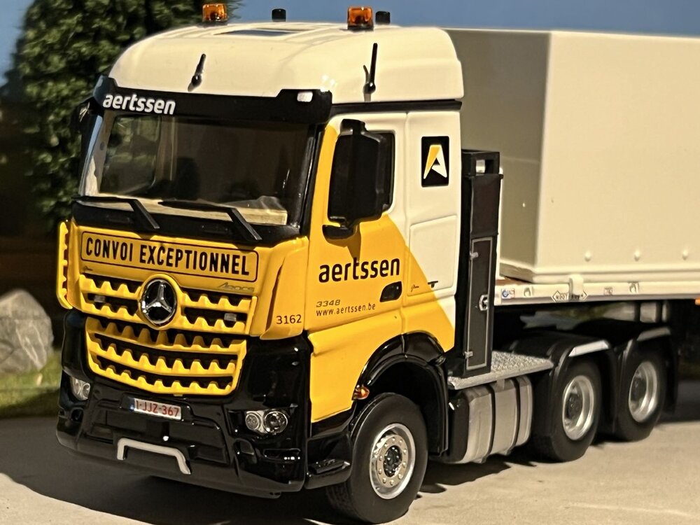 IMC IMC Mercedes Arocs streamspace 6x4 with Nooteboom 6-axle ballast trailer + 10ft. cont. AERTSSEN