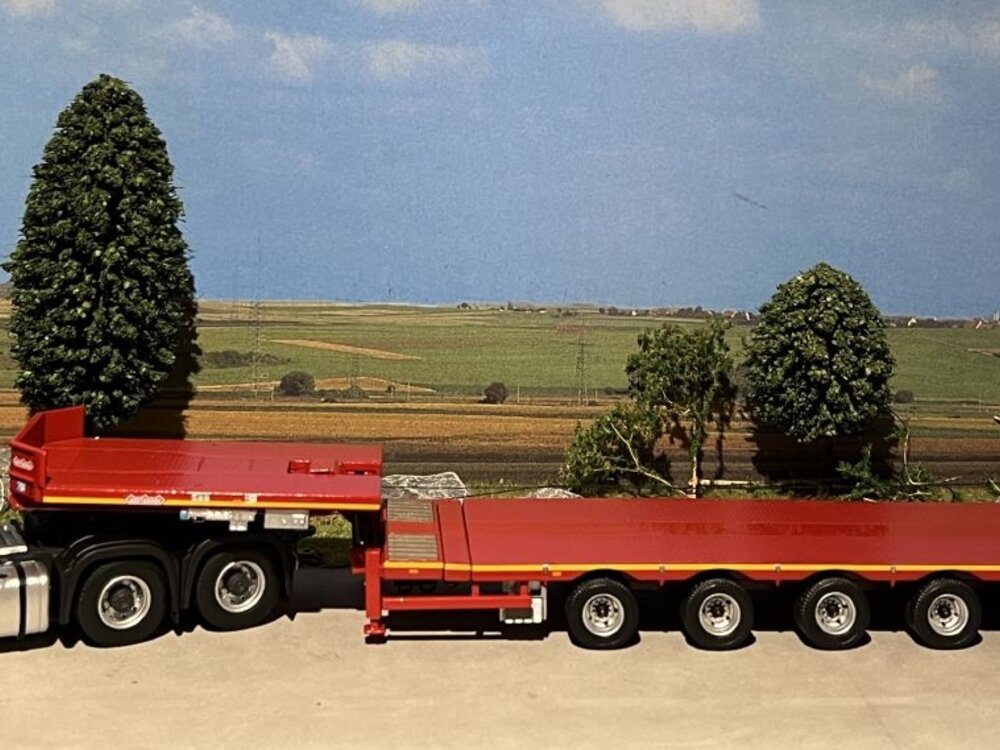 IMC Mercedes Arocs StreamSpace 6x4 with Nooteboom 7-axle MCO IMC Mercedes Arocs StreamSpace 6x4 with Nooteboom 7-axle MCO