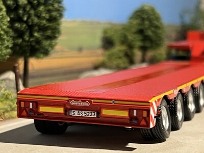 IMC Mercedes Arocs StreamSpace 6x4 with Nooteboom 7-axle MCO IMC Mercedes Arocs StreamSpace 6x4 with Nooteboom 7-axle MCO