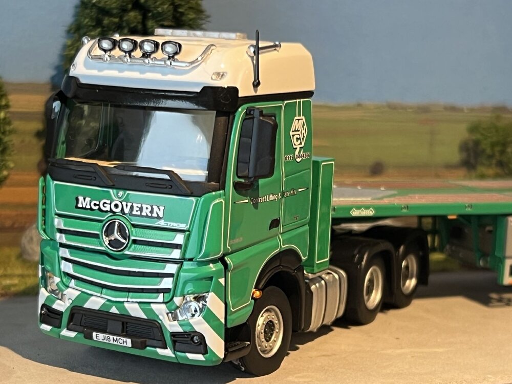 IMC IMC Mercedes-Benz Actros BigSpace 6x4 with Nooteboom 6-axle Ballasttrailer Mc GOVERN