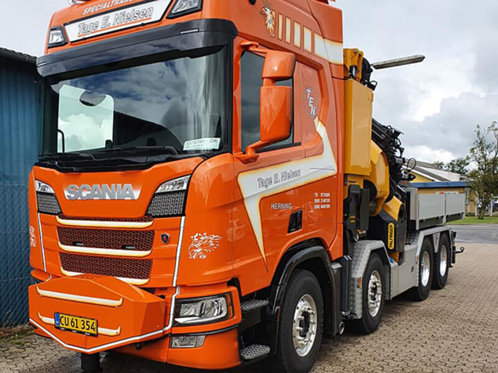 WSI WSI Scania R Highline 8x4 with palfinger + ballast box TAGE E NIELSEN