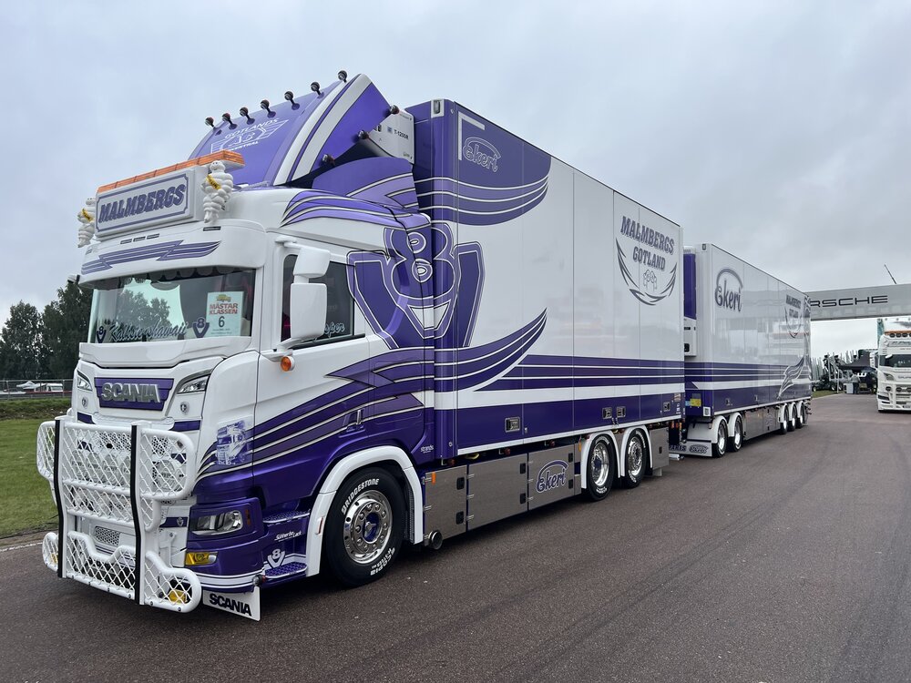 Tekno Tekno Scania Next Gen R650 Zweedse 24m combinatie MALMBERGS