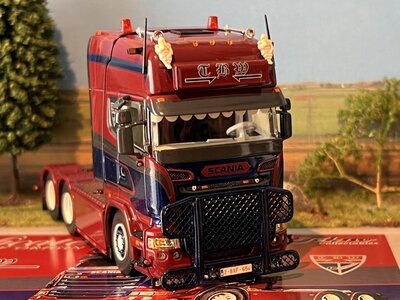 Tekno Tekno Scania R-Streamline Topline 6x2 BASTIAANSEN