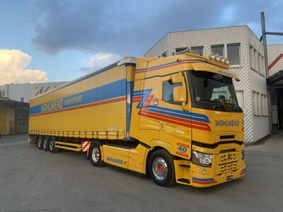 WSI Mercedes- Benz Actros MP3 6x2 twin steer with 4-axle