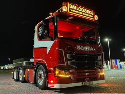 Tekno Tekno Scania Next Gen R500 6x2 BMB LOGISTICS