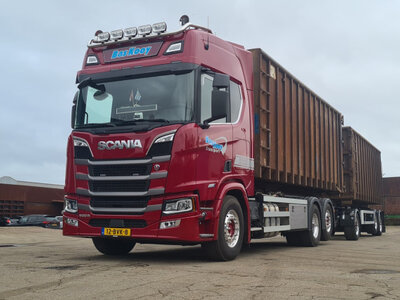 Tekno Tekno Scania Next Gen R-serie combi met afzetcontainers BAS KOOY