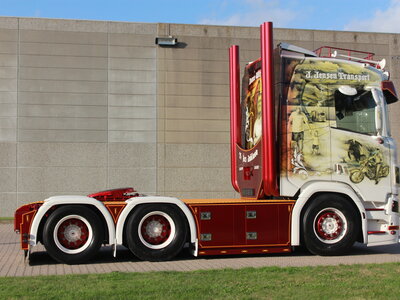 Tekno Tekno Scania Next Gen R-serie 6x2 sleepas trekker JENSEN