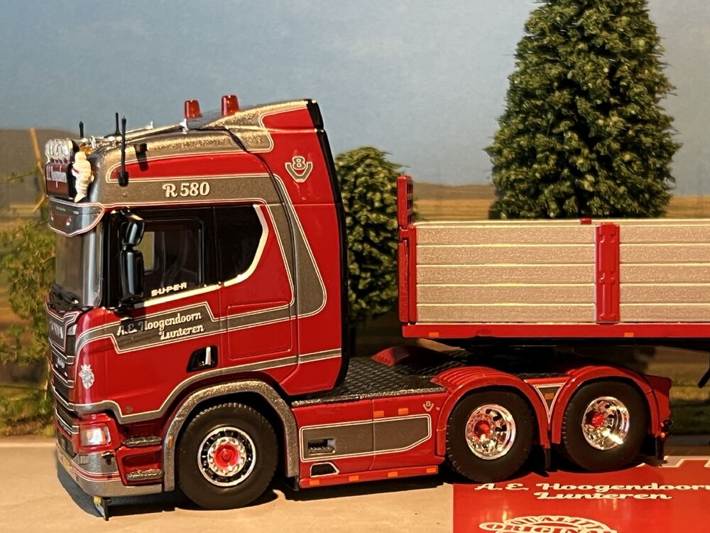 Tekno Tekno Scania Next Gen R580 Highline 6x2 sleepas met 4-assige stenenoplegger HOOGENDOORN A.E.