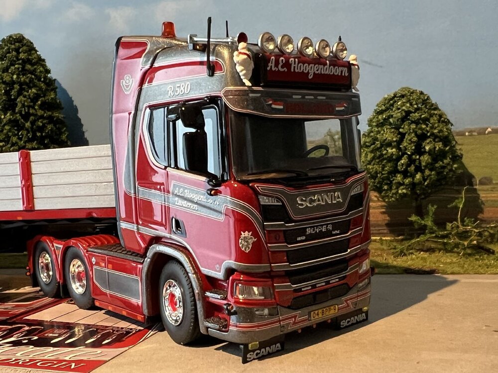 Tekno Tekno Scania Next Gen R580 Highline 6x2 sleepas met 4-assige stenenoplegger HOOGENDOORN A.E.