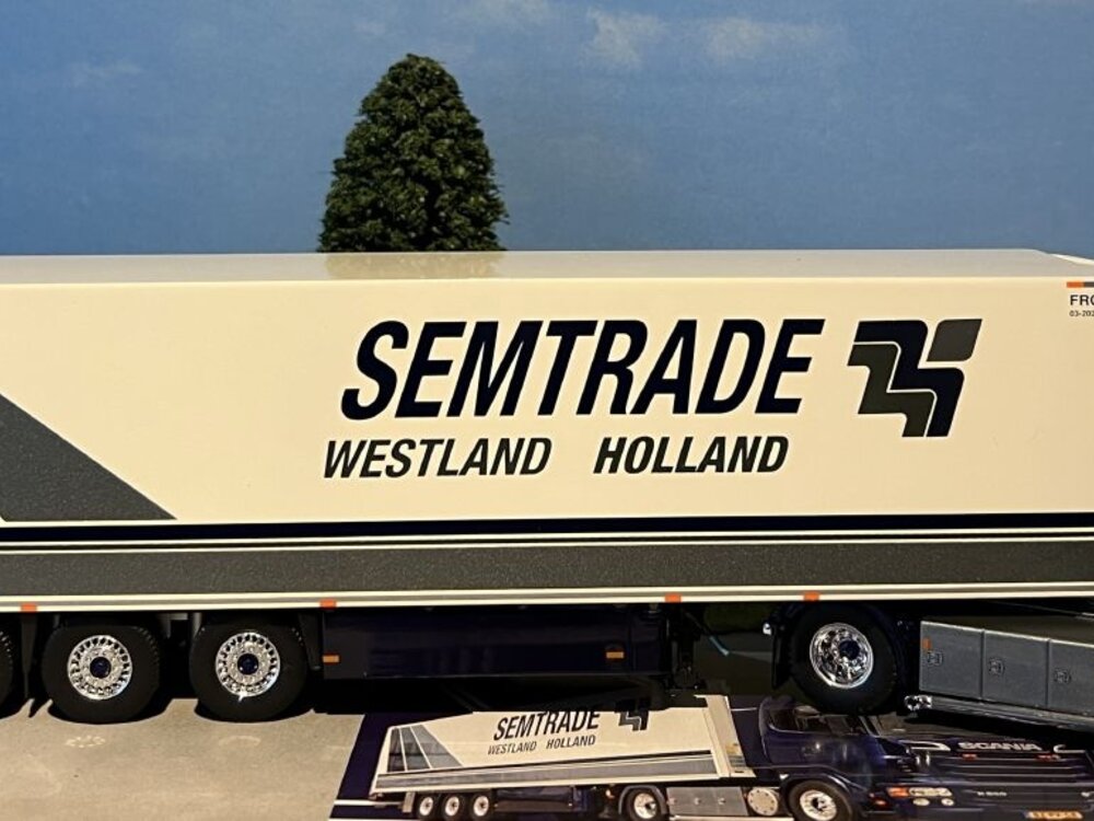 Tekno Tekno Scania R500-V8 Highline 4x2 met 3-assige koeloplegger SEMTRADE