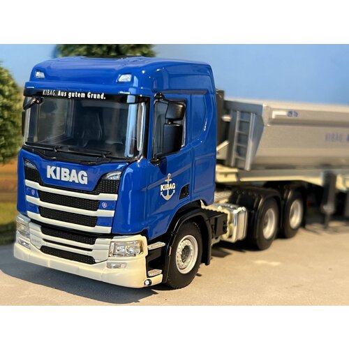 WSI WSI Scania R Normal 6x4 met 3-as Halfpipe Kipper oplegger KIBAG