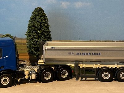 WSI WSI Scania R Normal 6x4 met 3-as Halfpipe Kipper oplegger KIBAG