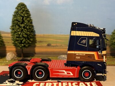 WSI Volvo FH5 Globetrotter XL 6x2 Tag axle ALLAN & JESPER