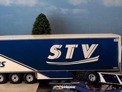 Tekno Tekno Scania S770 with 3-axle reefer trailer STV