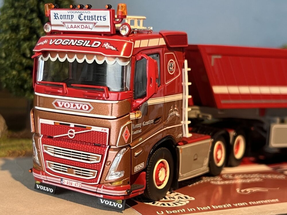 Tekno Tekno Volvo FH05 6x2 laag dak met 3-assige kipper RONNY CEUSTERS