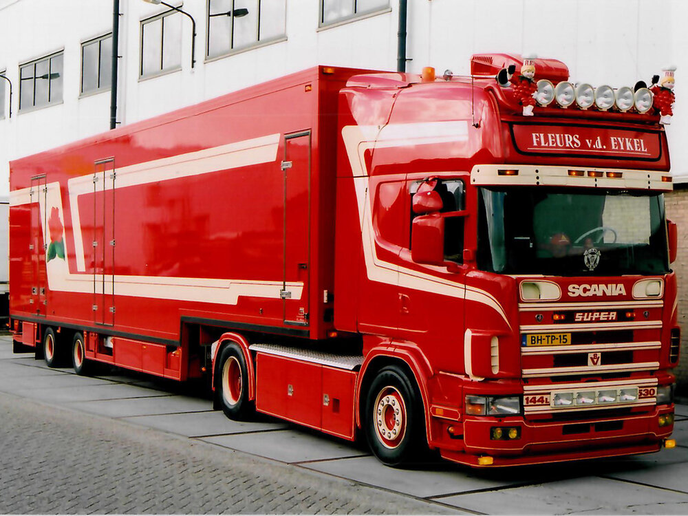 Tekno Tekno Scania 4-serie Topline with 2-axle flowers trailer Fleurs vd Eijkel