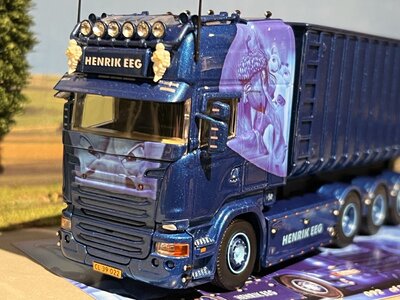 Tekno Tekno Scania R-Streamline Topline 8x2 with hooklift system HENRIK EEG "ICE AGE"