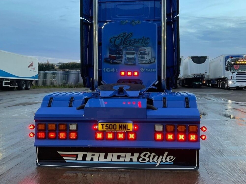 Tekno Tekno Scania Torpedo Topline with 3-axle reefer trailer MacNeil