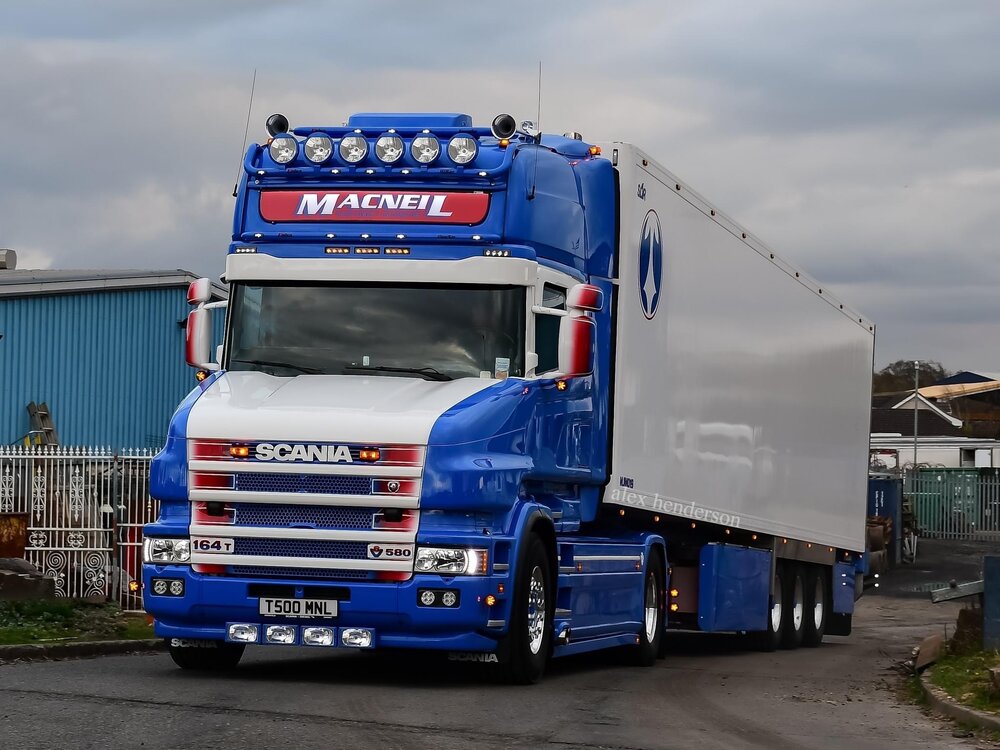 Tekno Tekno Scania Torpedo Topline met 3-assige koeloplegger MacNeil