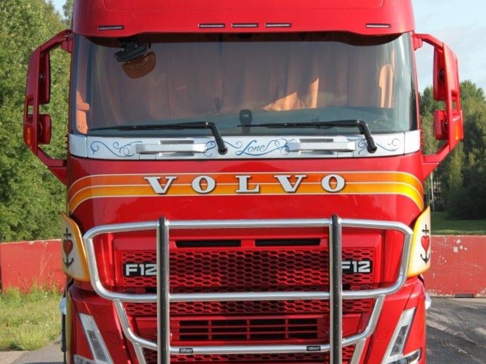 Tekno Tekno Volvo FH05 6x2 laag dak GULDAGER SWEET CANDY 2