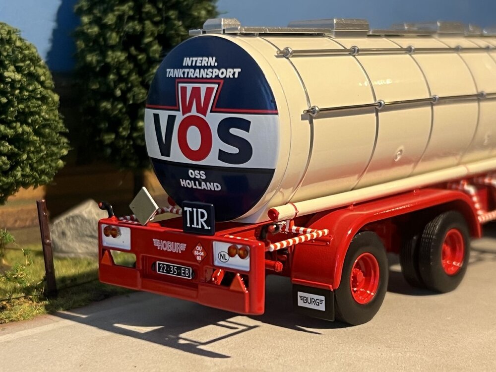 Tekno Tekno Volvo F88 met 2-assige klassieke tankoplegger WIM VOS