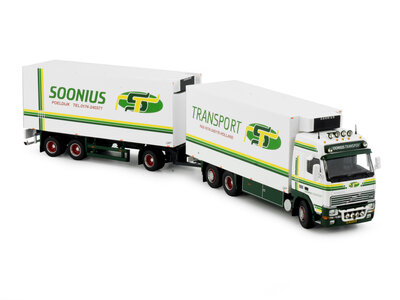 Tekno Tekno Volvo FH16 motorwagen met 3-assige aanhanger SOONIUS