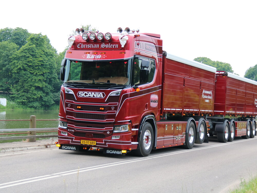 Tekno Tekno Scania Next Gen R770 motorwagen met resin bakopbouw CHRISTIAN SOLEEN