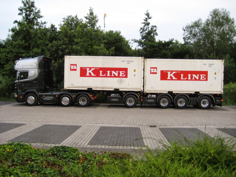 Tekno Tekno Scania 4-serie Topline 6x2 with 2x 20ft. reefer container MICHEL KRAMER