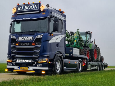 WSI WSI Scania S Normal 4x2 semi low loader 3-axle R.J. BOON TRANSPORT