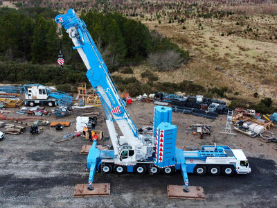 WSI WSI Liebherr LTM 1650-8.1 Mobile crane  HUGH SIMPSON