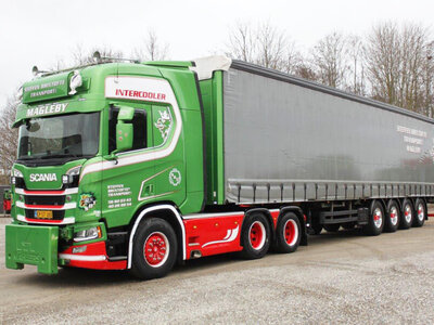 WSI WSI Scania S Highline 6x2 met 4-assige Schuifzeilen oplegger STEFFEN BRIXTOFTE