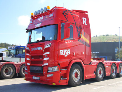 WSI WSI Scania R Highline 8x4 met extra as RISA